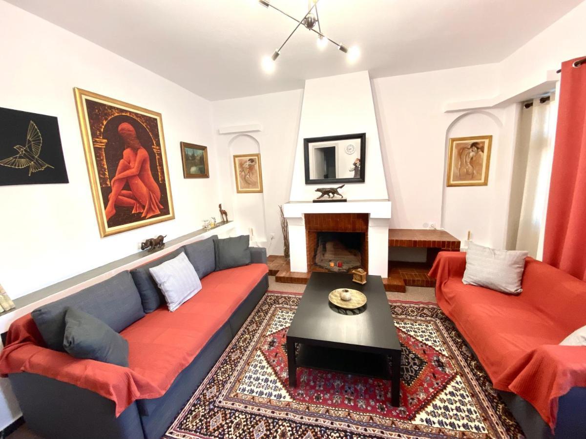 Classic 2 Bedroom Apartment Next To Metro - Marousi Athens Ngoại thất bức ảnh