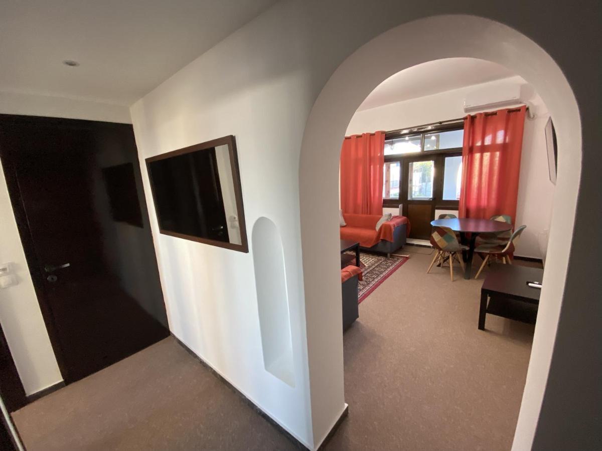 Classic 2 Bedroom Apartment Next To Metro - Marousi Athens Ngoại thất bức ảnh