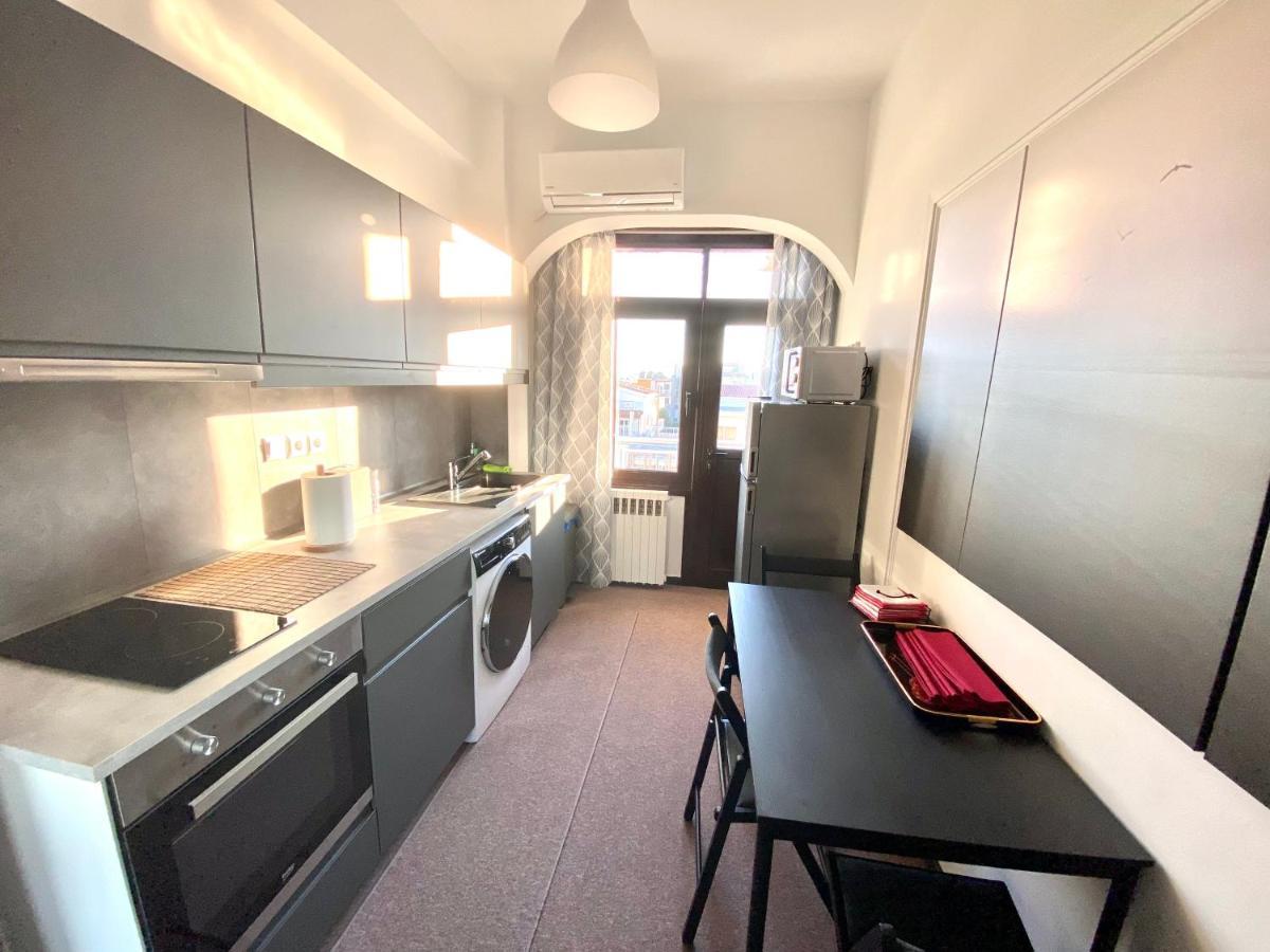Classic 2 Bedroom Apartment Next To Metro - Marousi Athens Ngoại thất bức ảnh